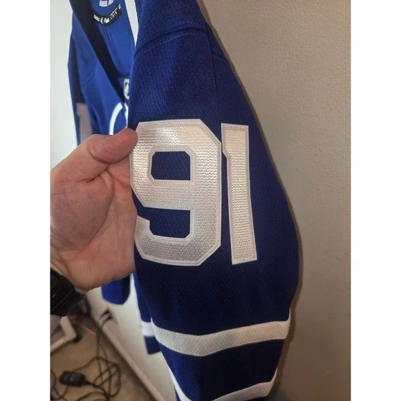 Fanatics Toronto Maple Leafs John Tavares Breakaway Home Jersey Blue L NWT - Picture 4 of 6